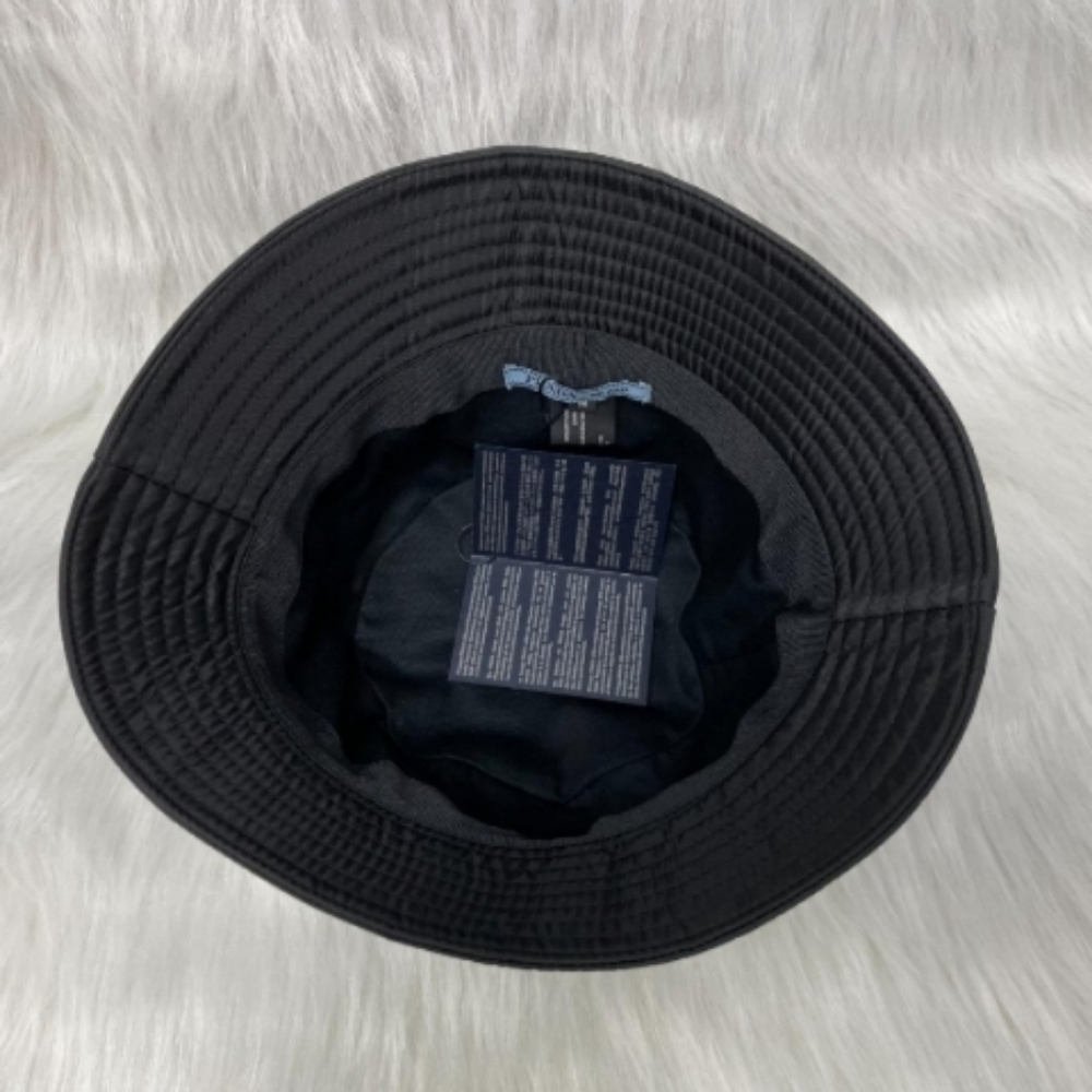 Fashionable bucket hat - Picture 3 of 3
